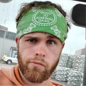 Meet your Posher, Ãlex